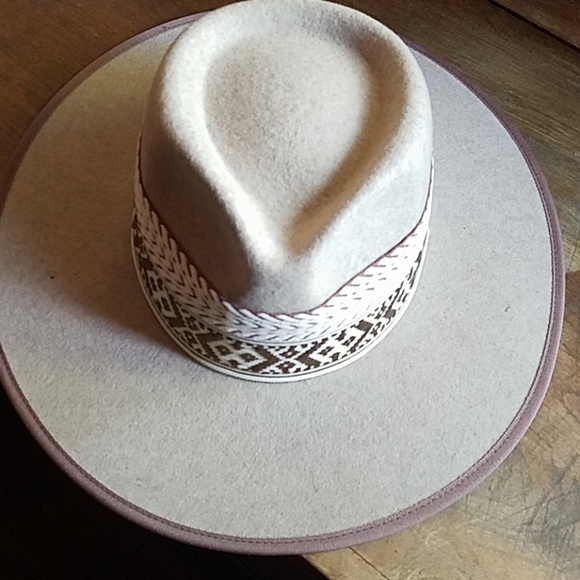 Host Pick! Soon! Olive Pique vintage wool hat - Picture 3 of 9